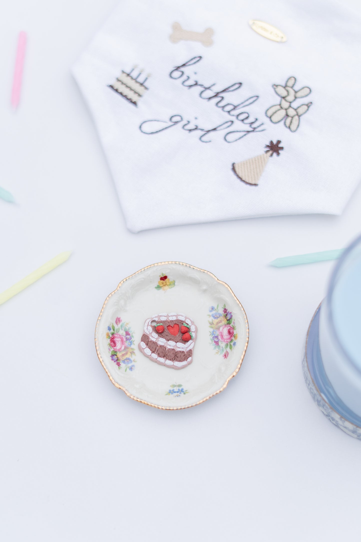 charm 4 - birthday cake