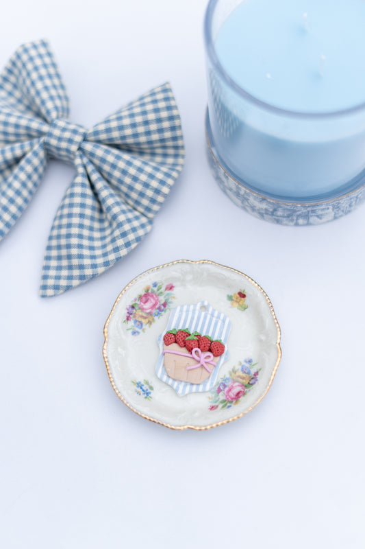 charm 10 - strawberry patch