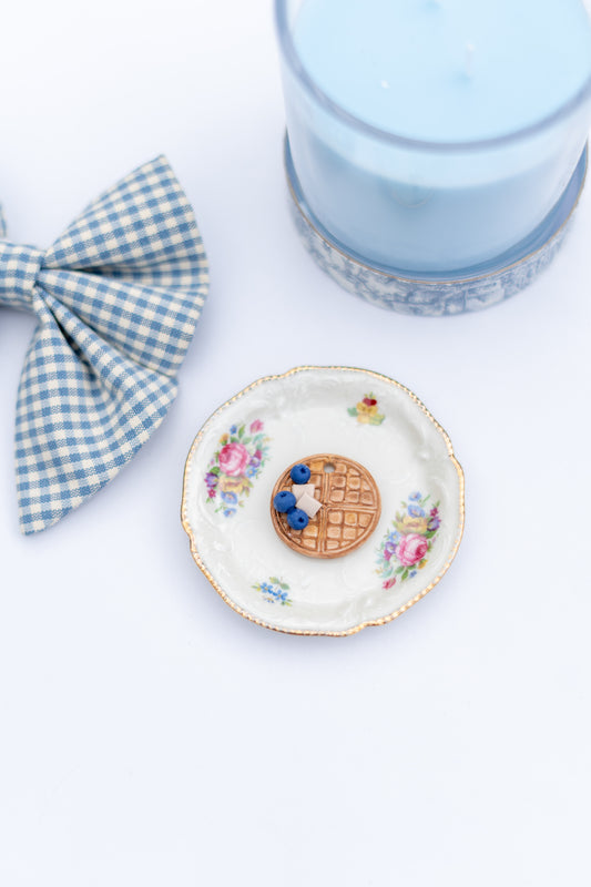 charm 18 - blueberry brunch