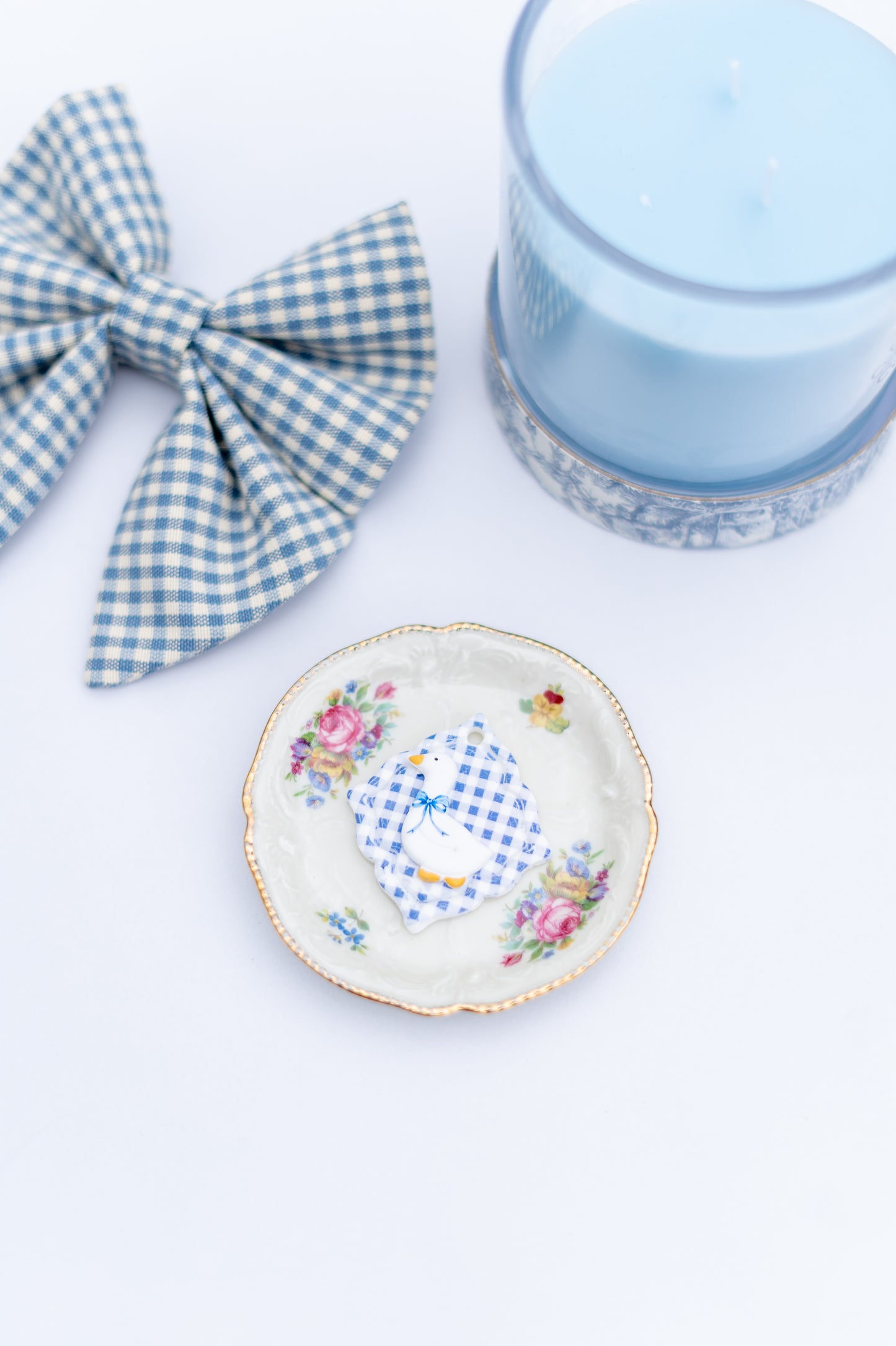 charm 11 - garden picnic