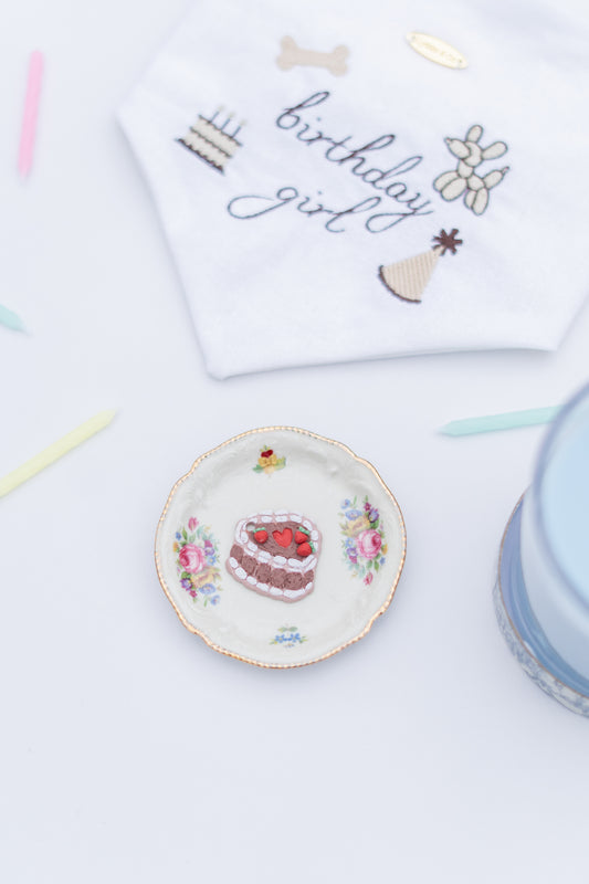 charm 4 - birthday cake