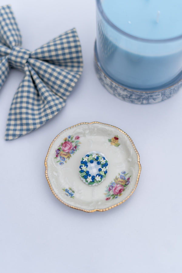charm 14 - blueberry cottage